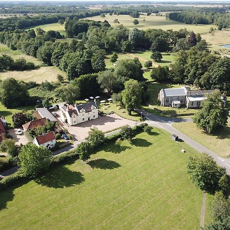 The Bedingfeld Arms Hotel Oxborough ภายนอก รูปภาพ
