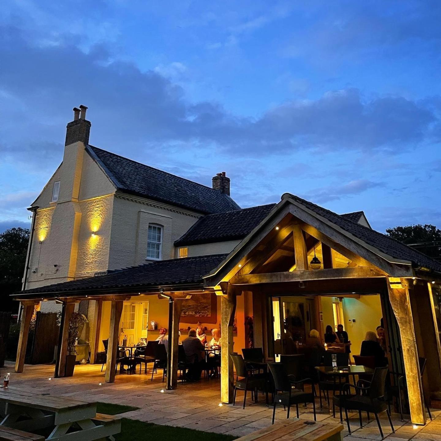 The Bedingfeld Arms Hotel Oxborough ภายนอก รูปภาพ