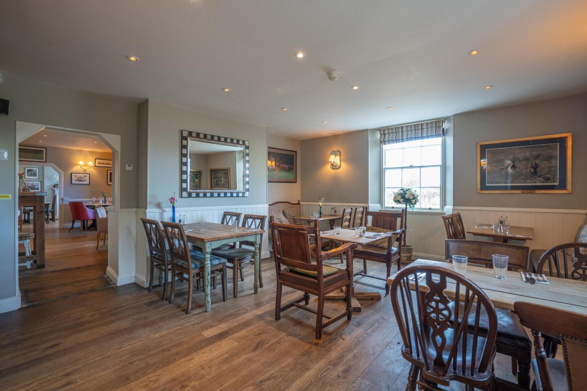 The Bedingfeld Arms Hotel Oxborough ภายนอก รูปภาพ